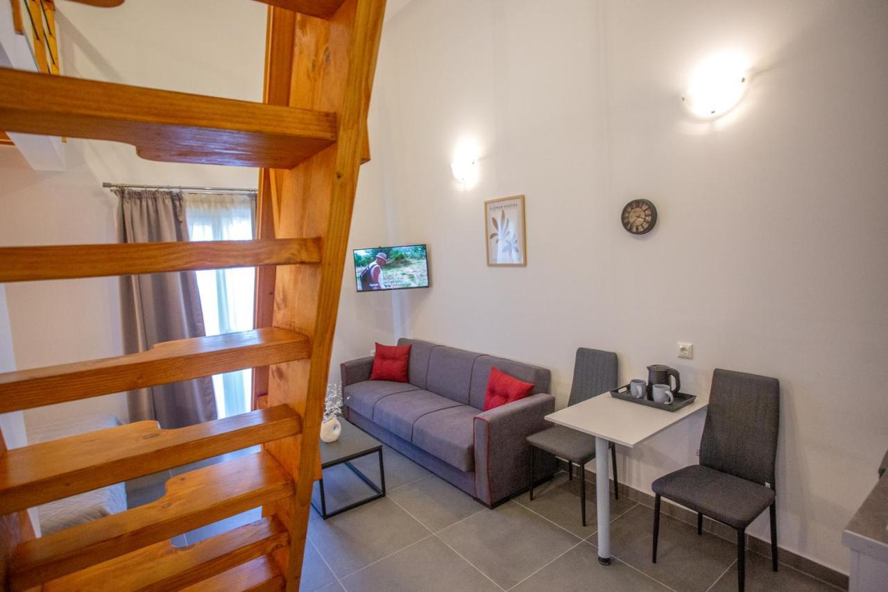 Privileged Villa Néa Péramos Extérieur photo