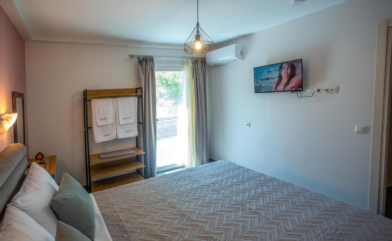 Privileged Villa Néa Péramos Extérieur photo