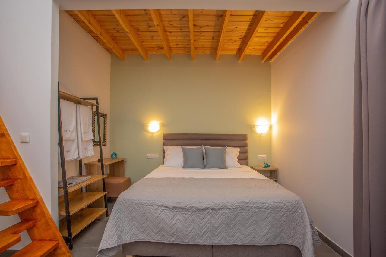 Privileged Villa Néa Péramos Extérieur photo