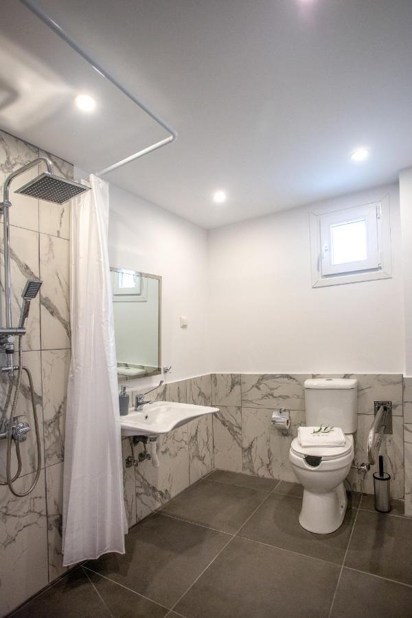 Privileged Villa Néa Péramos Extérieur photo