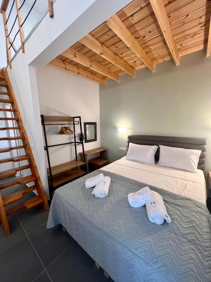 Privileged Villa Néa Péramos Extérieur photo